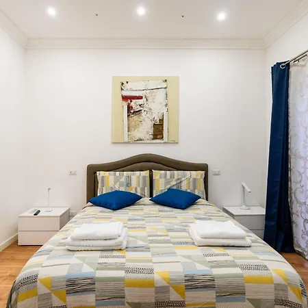 Piazza Colombo By Interhome