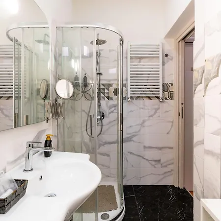 Piazza Colombo By Interhome Sanremo
