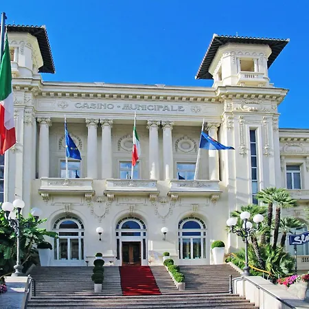 Piazza Colombo By Interhome Apartment *